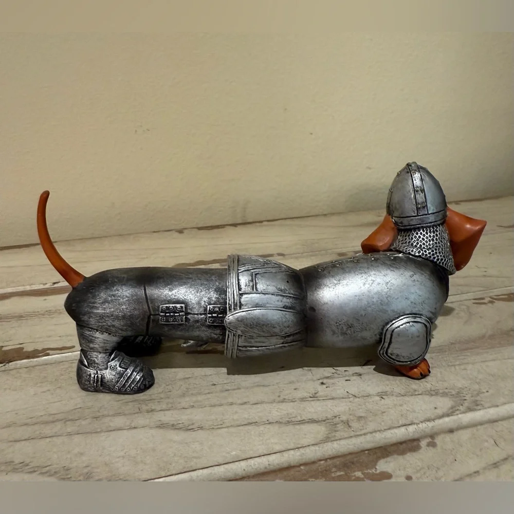 Westland Dachshund Figurine Hot Diggity Knight Figurine - Picture 3 of 7